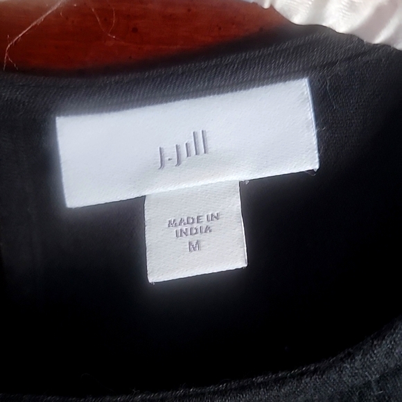 J Jill Embroidered Black Top - Picture 2 of 3